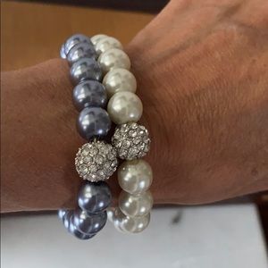 Gray and ivory stretch pearl bracelets